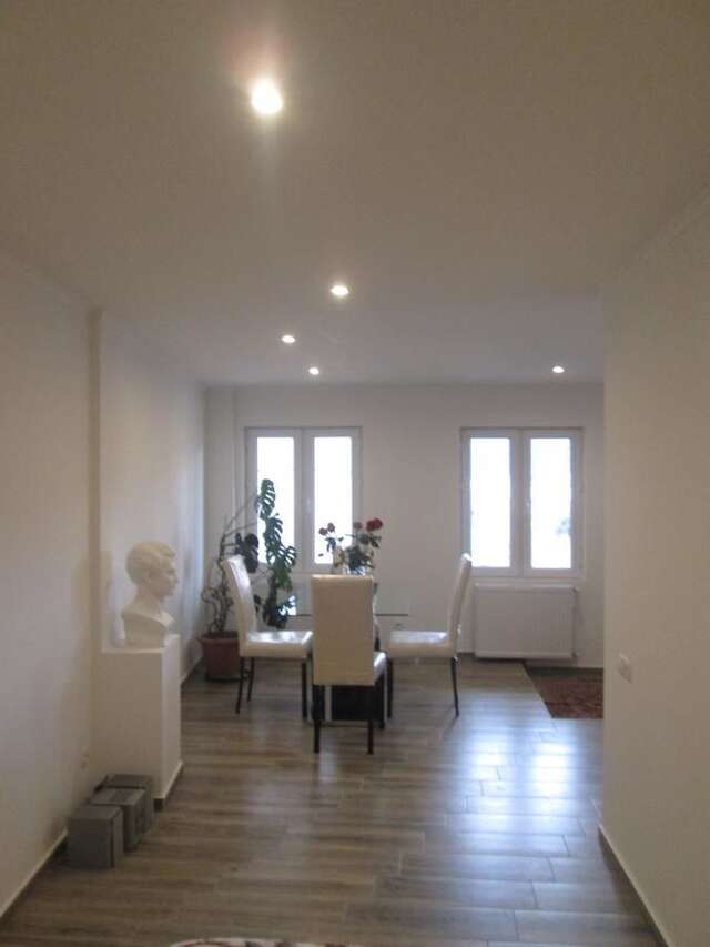 Гостевой дом Margo Hostel House Тбилиси-16